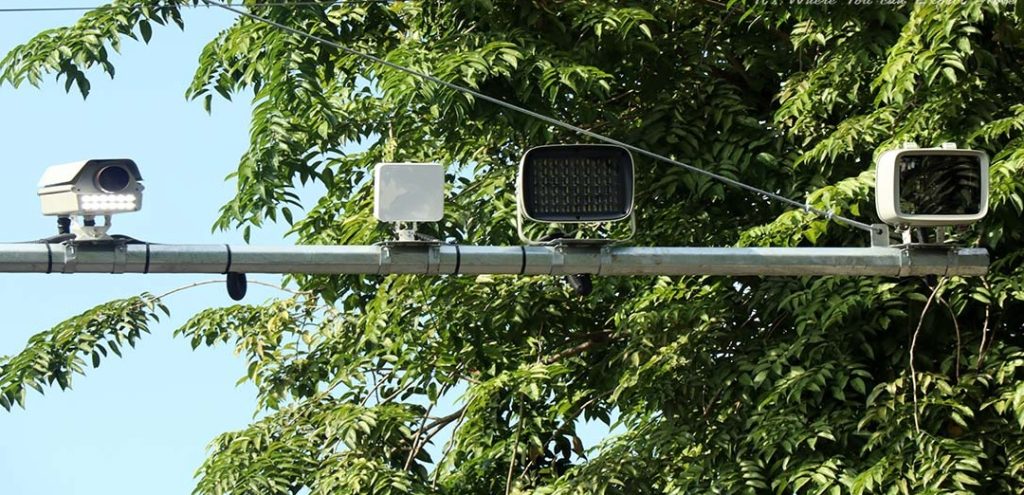 Penerapan Kamera Deteksi Kecepatan Kendaraan di Jalan Raya
