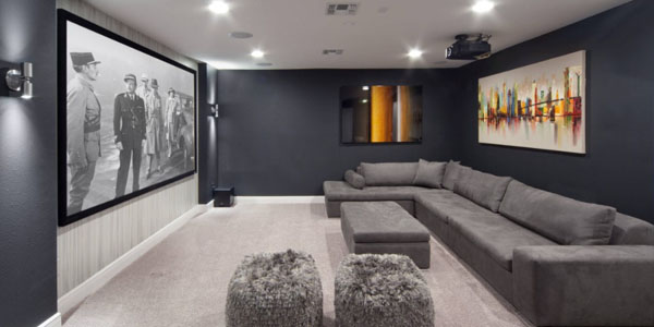 Contoh Mini Theater di Rumah dengan Konsep Nuansa Ruangan Tempo Dulu dengan Aksen Warna Abu-Abu