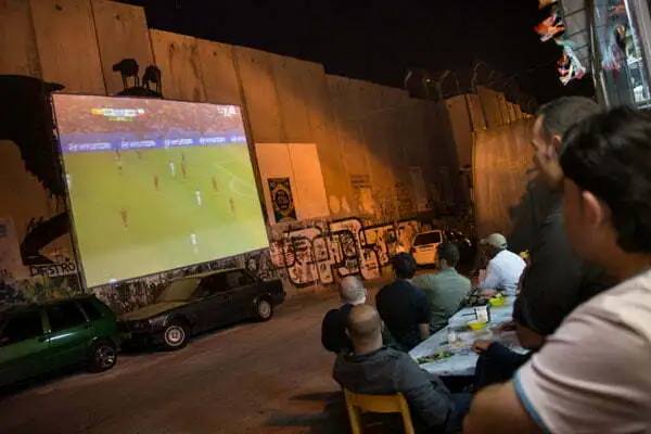 Rekomendasi Proyektor yang Bagus untuk Nobarola di Cafe