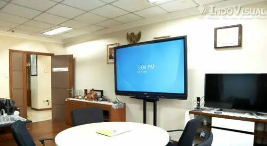 Penggunaan Promethean Papan Tulis Digital di Ruang Rapat Kementerian Kesehatan